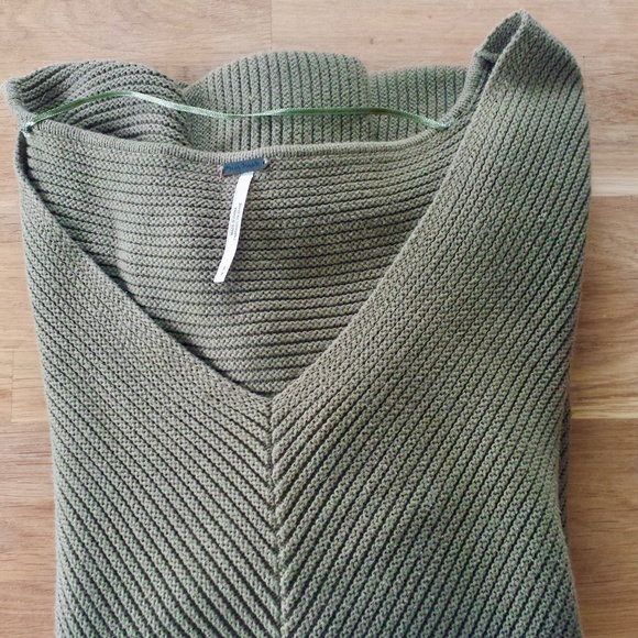 Free People La Brea V Neck Slouchy Sweater - Picture 5 of 7